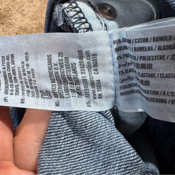 Abercrombie and Fitch Rustin Athletic Skinny - Picture 5 of 5